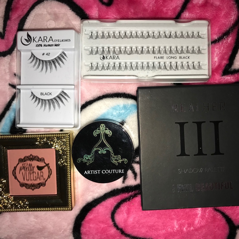Makeup bundle